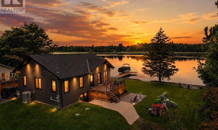2815 Golf Course Lane