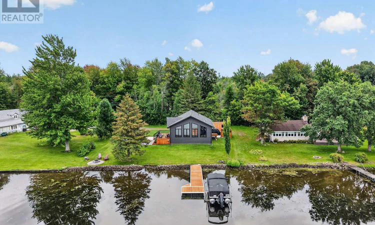 2815 Golf Course Lane