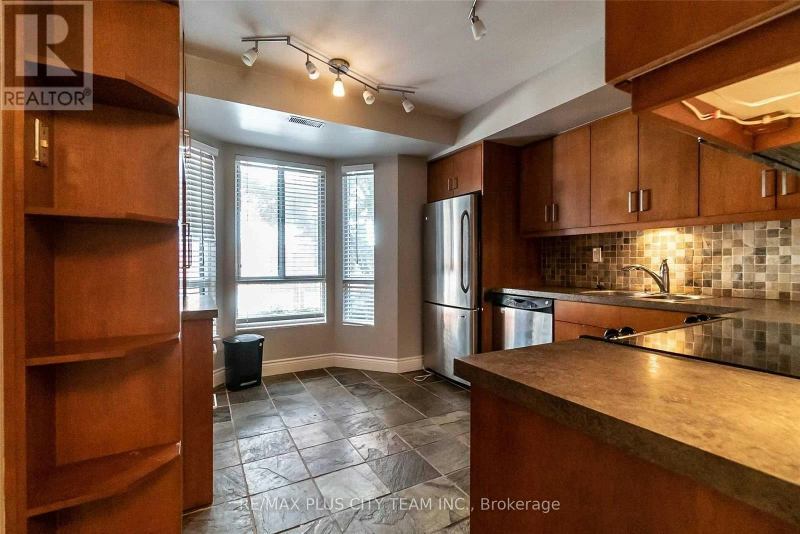 TH 8C-801 King Street W, Toronto, ON, M5V 3C9 - 2