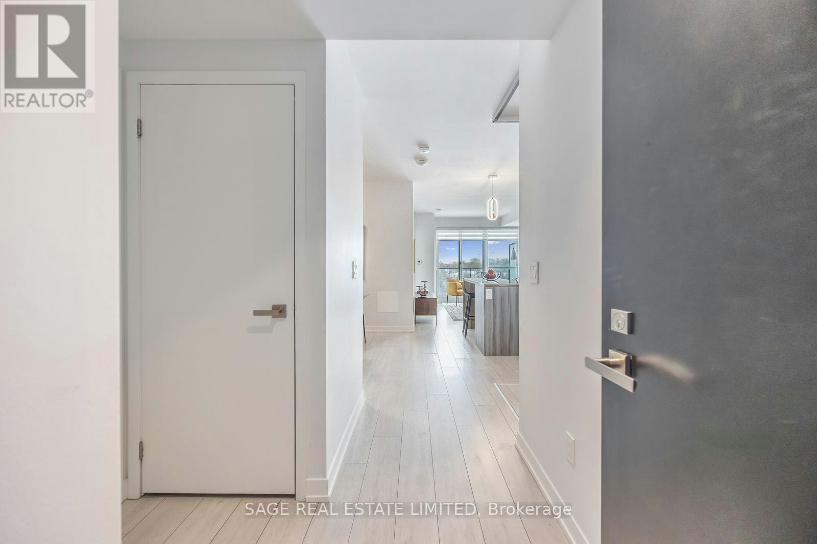 509-31 Tippett Road, Toronto, ON, M3H 0C8 - 2