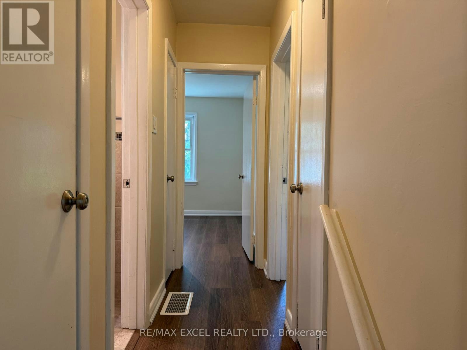 MAIN-23 Linelle Street, Toronto, ON, M2N 2J4 - 7