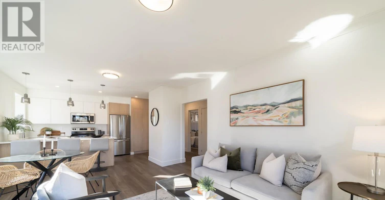 2-1476 Avenue Road, Toronto, ON, M5N 2H7