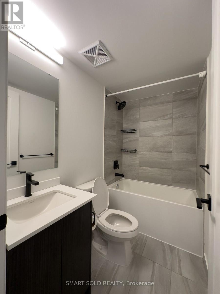 704-2369 Danforth Avenue, Toronto, ON, M4C 0B1 - 4