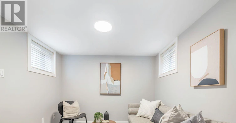 BSMT-30 Coe Hill Drive, Toronto, ON, M6S 3C8 - 3