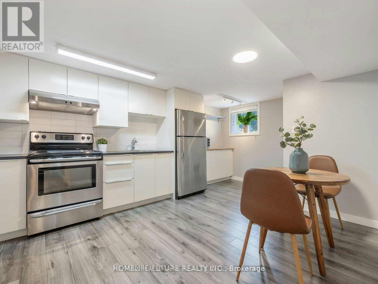 BSMT-30 Coe Hill Drive, Toronto, ON, M6S 3C8 - 2