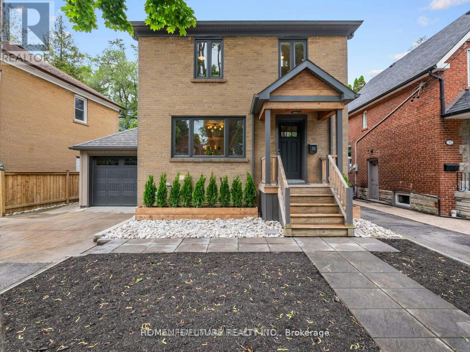 BSMT-30 Coe Hill Drive, Toronto, ON, M6S 3C8