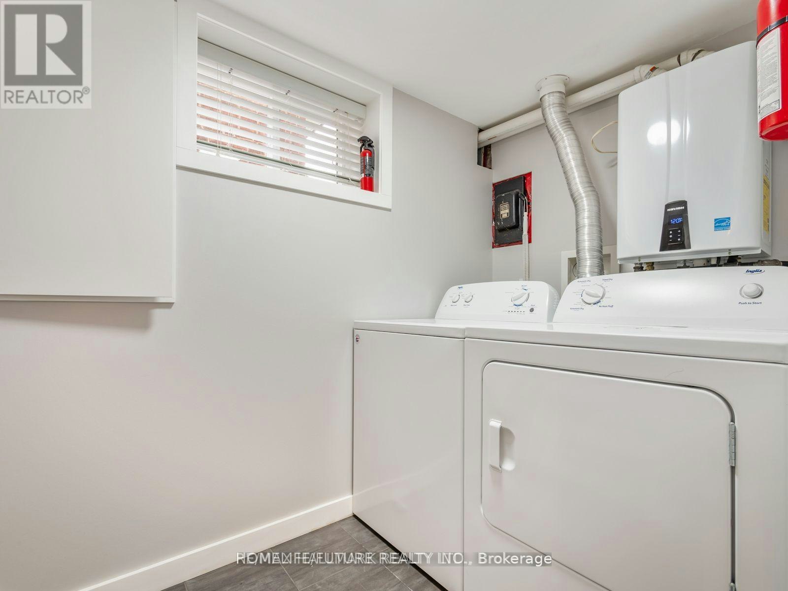 BSMT-30 Coe Hill Drive, Toronto, ON, M6S 3C8 - 7