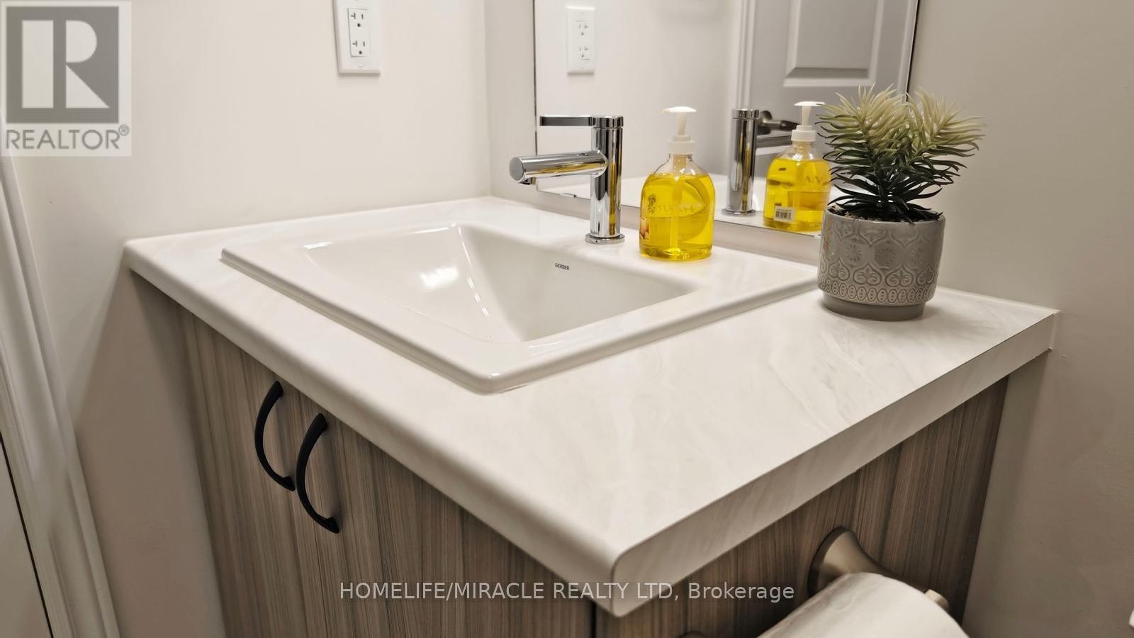 26-5672 Dorchester Road, Niagara Falls, ON, L2G 4Y8 - 16