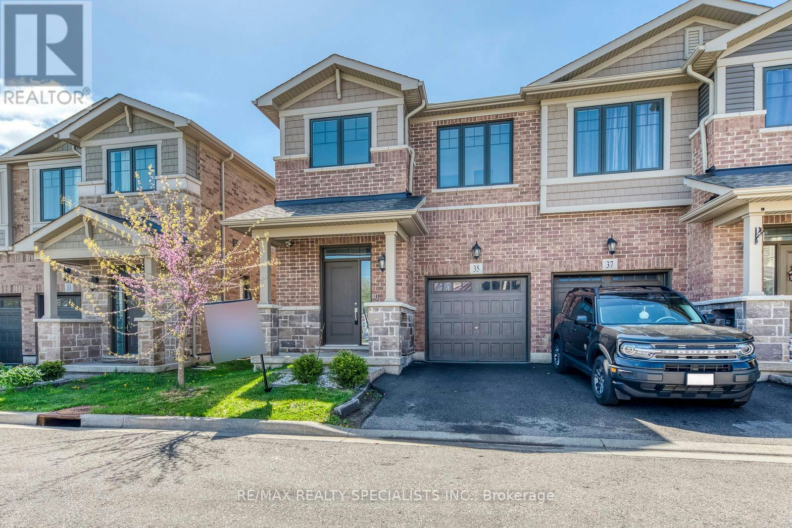 35 Pelican Lane, Hamilton, ON, L8K 0A4 - 2