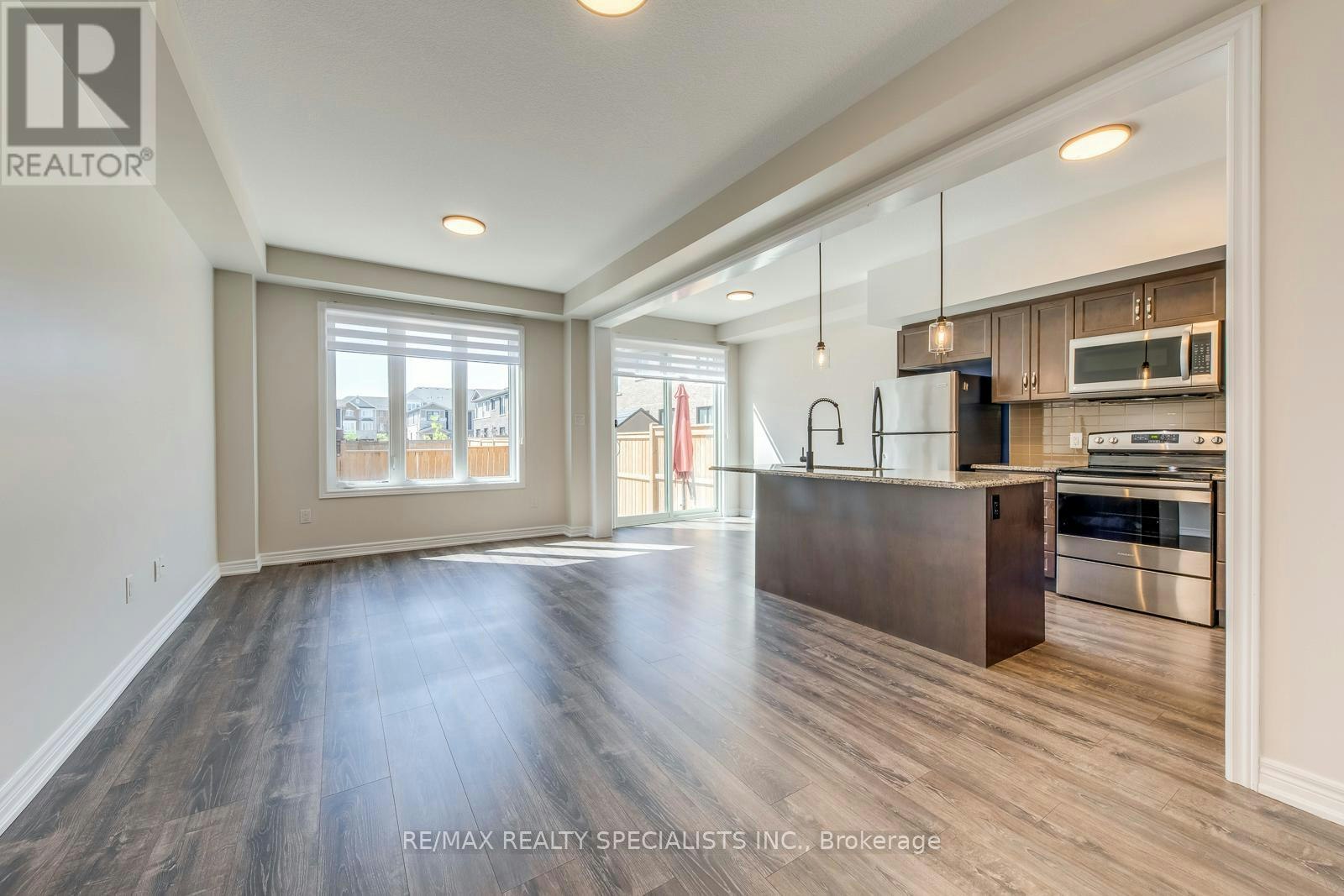 35 Pelican Lane, Hamilton, ON, L8K 0A4 - 7