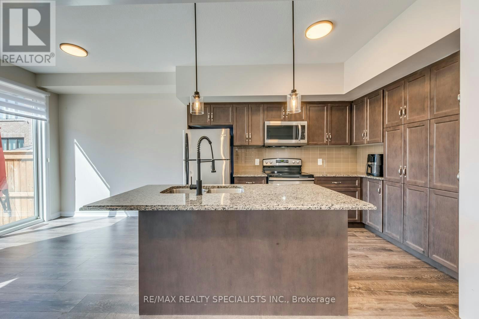35 Pelican Lane, Hamilton, ON, L8K 0A4 - 17