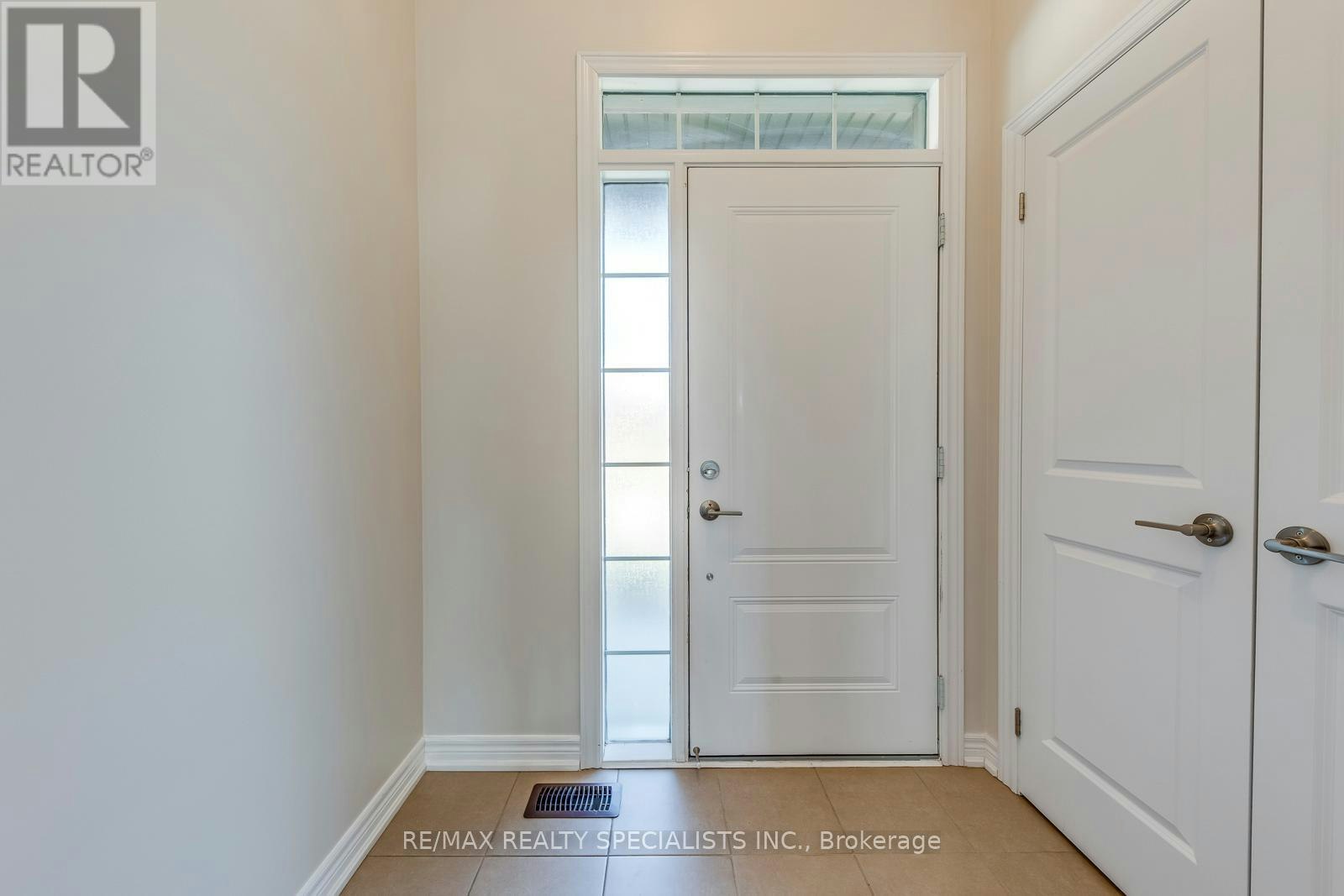 35 Pelican Lane, Hamilton, ON, L8K 0A4 - 4