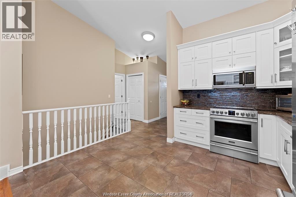 3748 Prairie Court, Windsor, ON, N9G 2X3 - 4