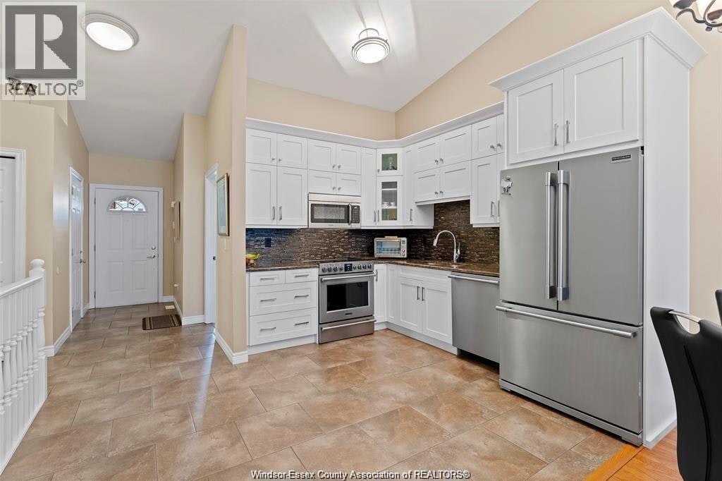 3748 Prairie Court, Windsor, ON, N9G 2X3 - 3