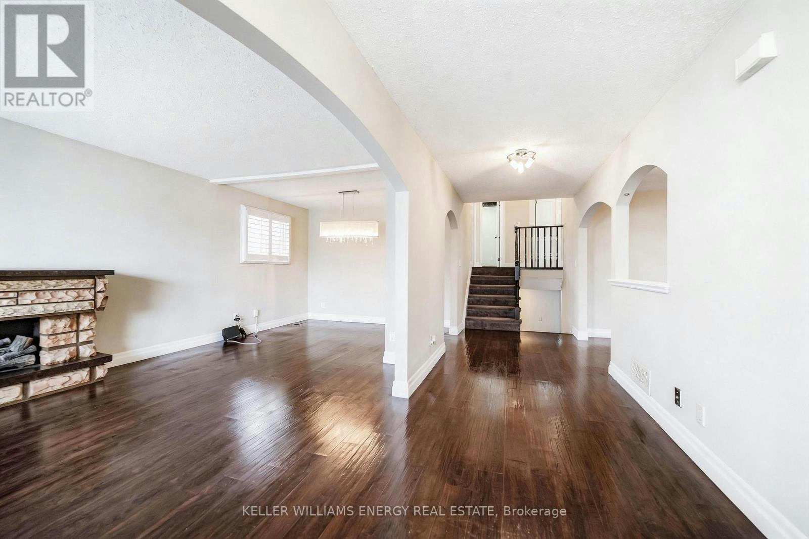 23 Downham Drive, Clarington, ON, L1C 4G9 - 4