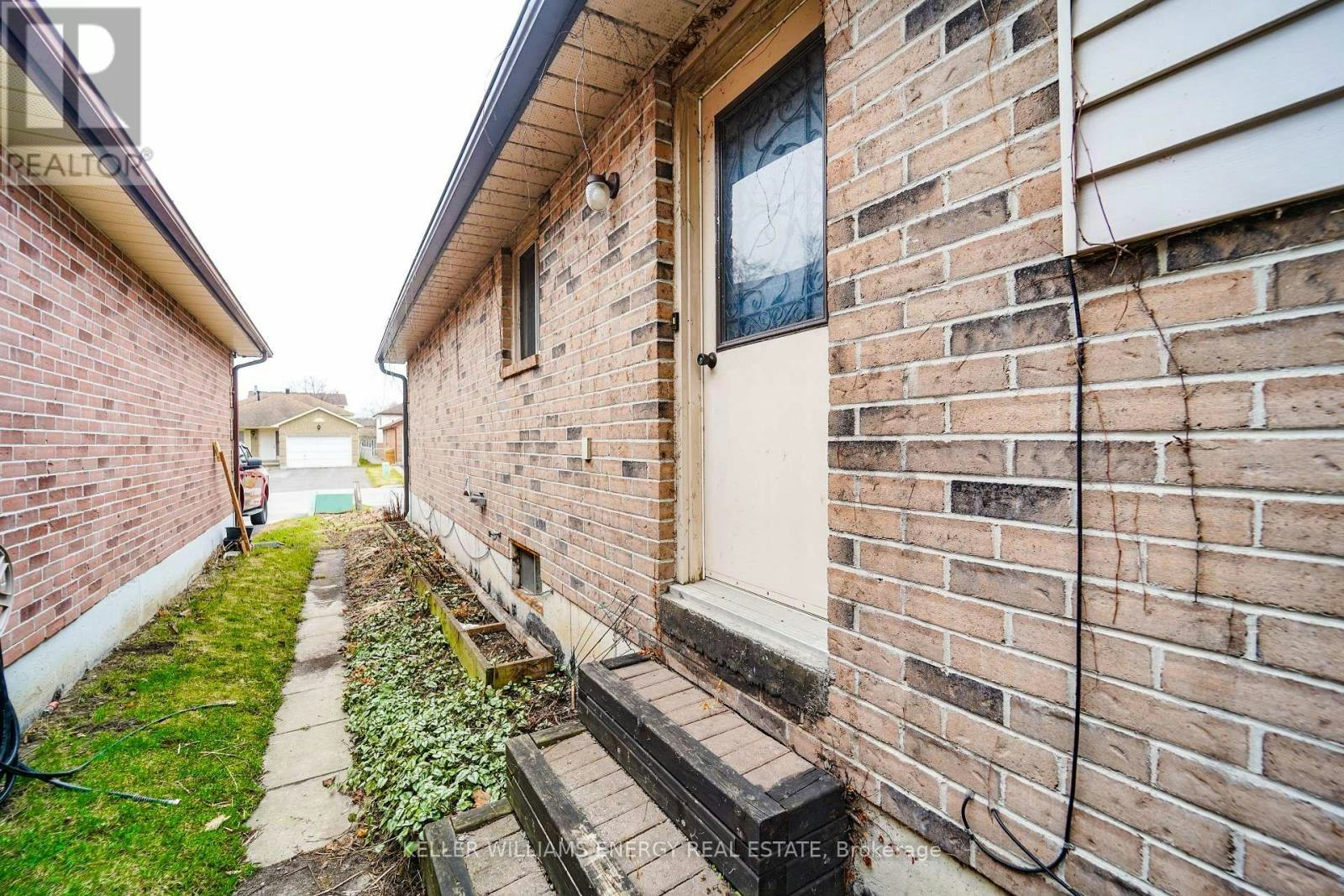 23 Downham Drive, Clarington, ON, L1C 4G9 - 28