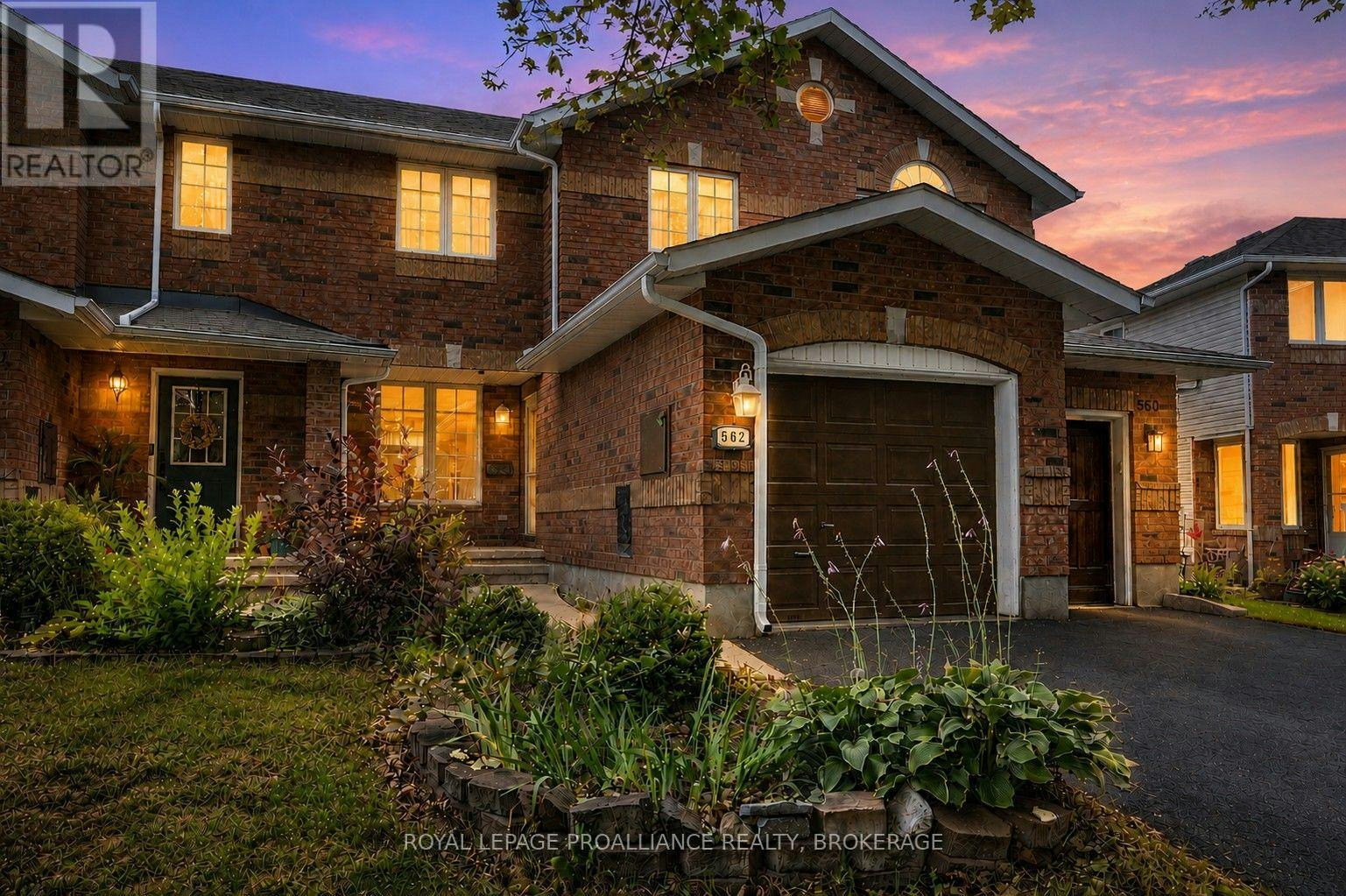 562 Quail Court, Kingston, ON, K7M 8Z3