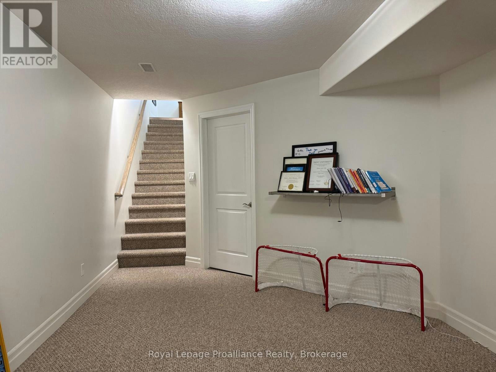 19 Mcintosh Crescent, Quinte West, ON, K8V 0G1 - 32
