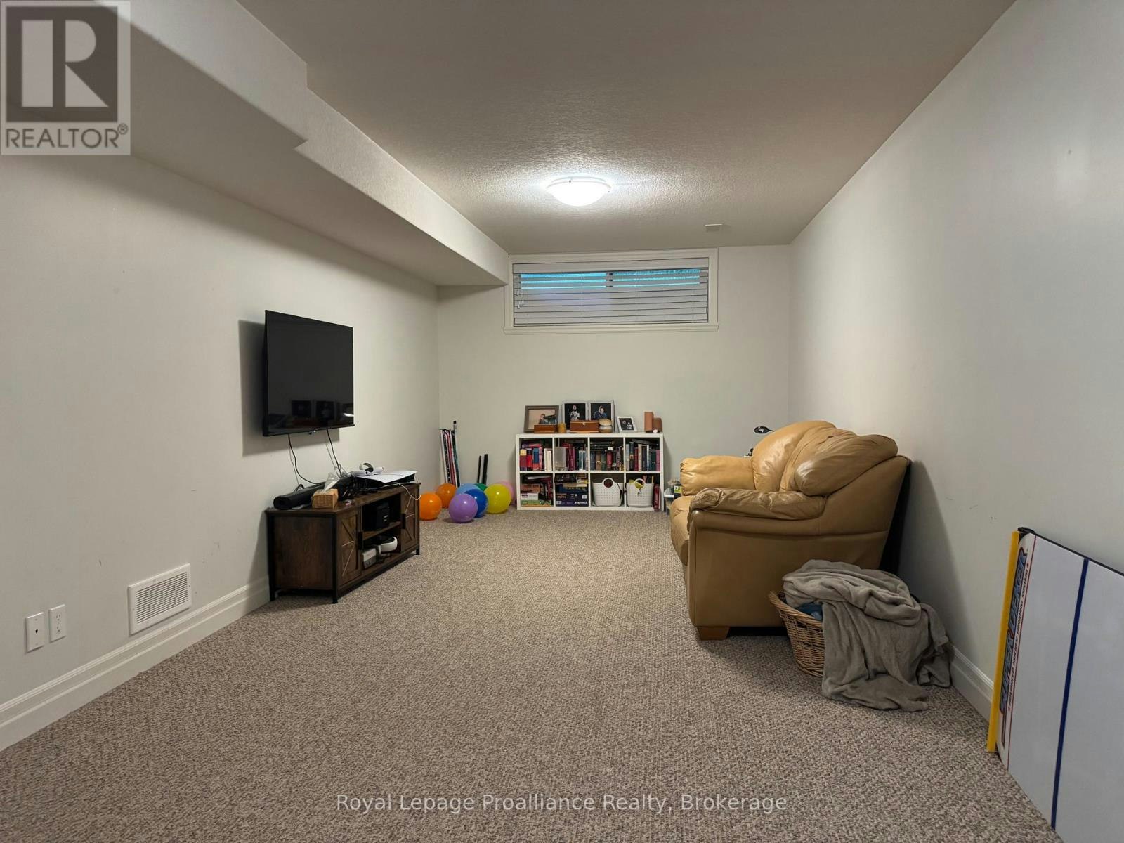 19 Mcintosh Crescent, Quinte West, ON, K8V 0G1 - 28