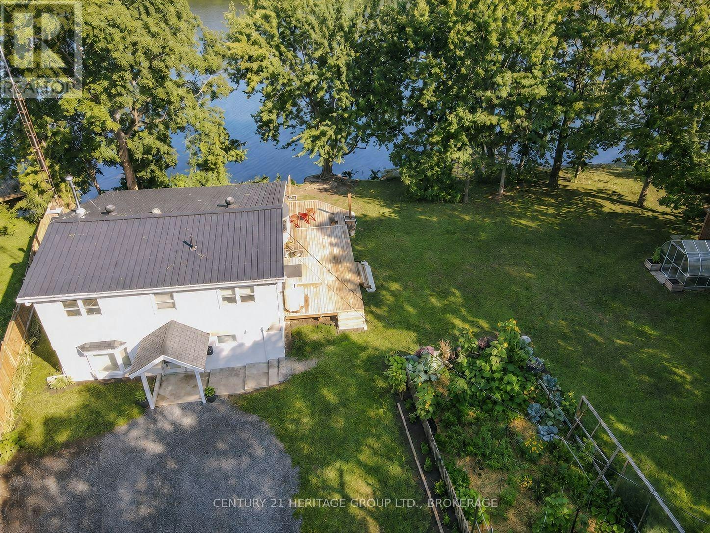 1127 Perry Lane, South Frontenac, ON, K0H 2T0