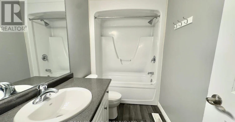 1-3400 Castle Rock Place, London, ON, N6L 0E4 - 8