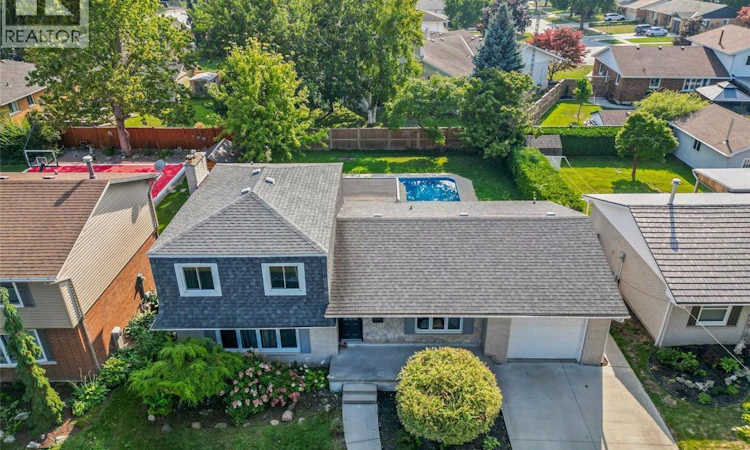 71 Parry Drive