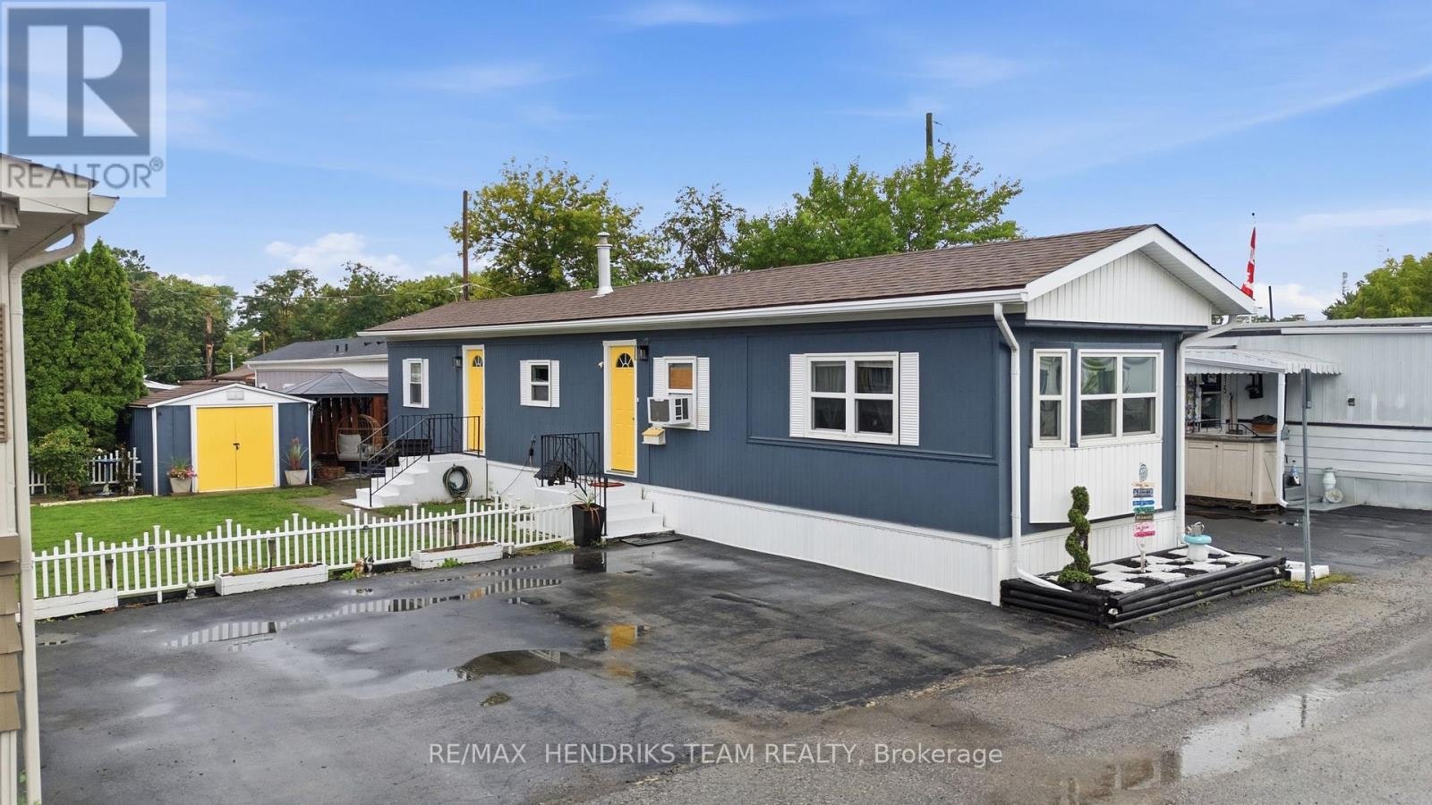 317-241 St. Paul Street W, St. Catharines, ON, L2S 2E5