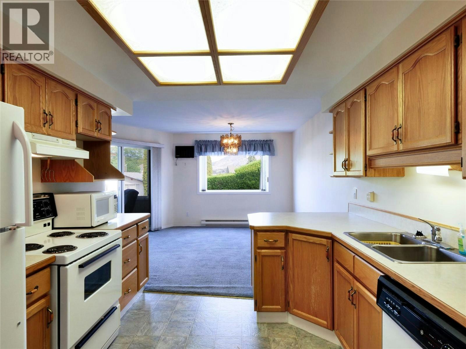 11-42 Fuji Court - 4