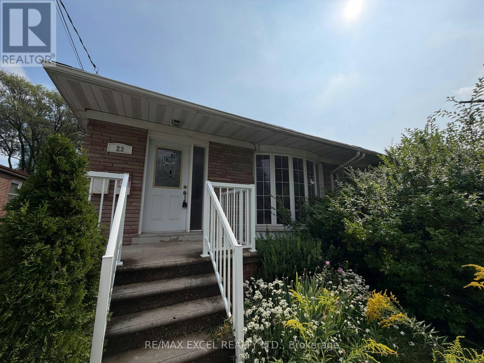BSMT-23 Linelle Street, Toronto, ON, M2N 2J4