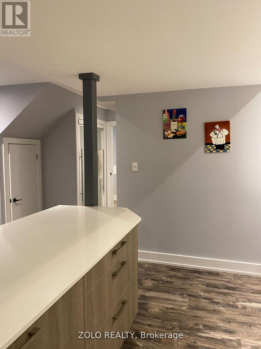 144 Northcliffe Boulevard, Toronto, ON, M6E 3K6 - 4