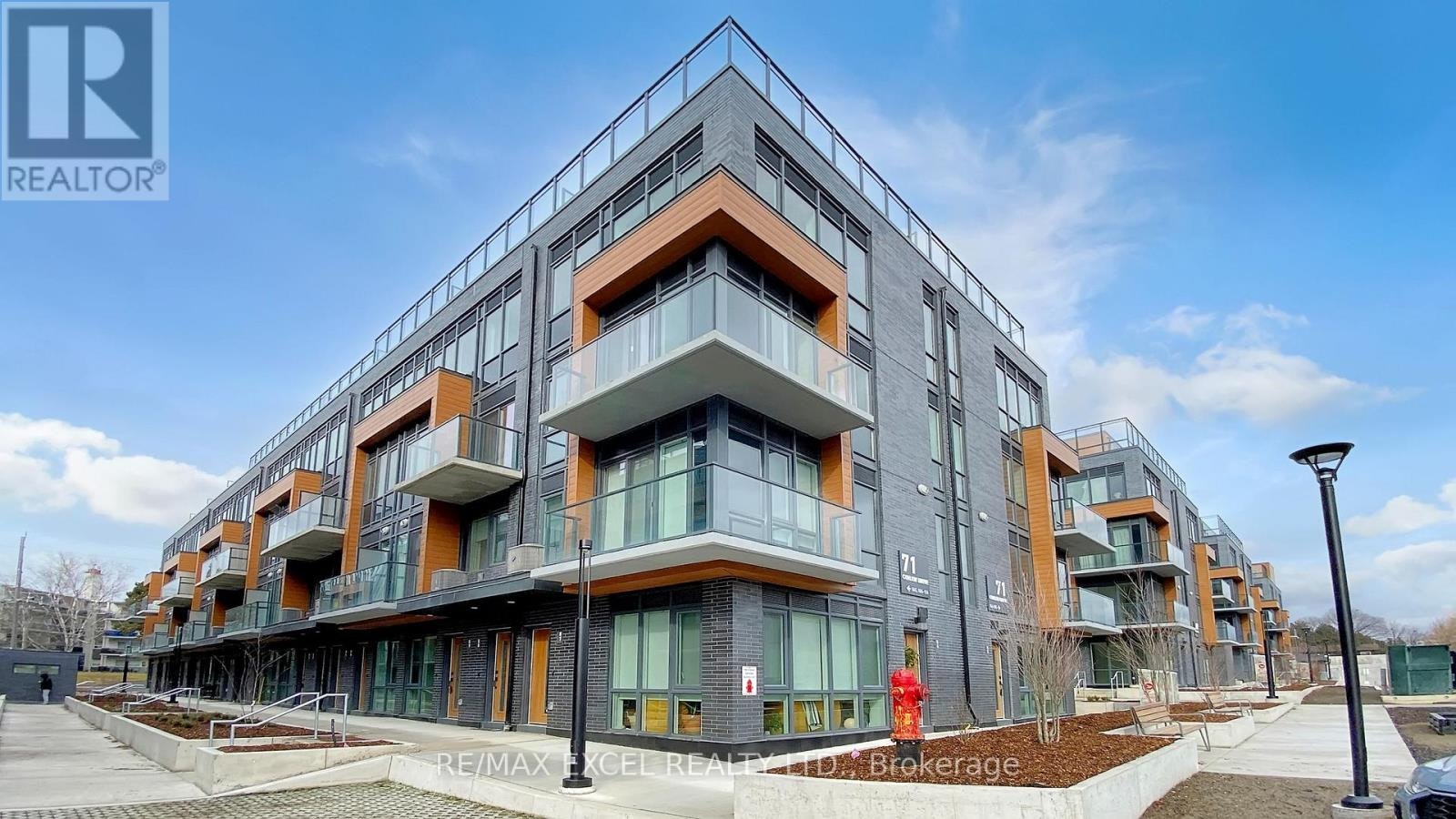 24-75 Curlew Drive, Toronto, ON, M3A 0A9