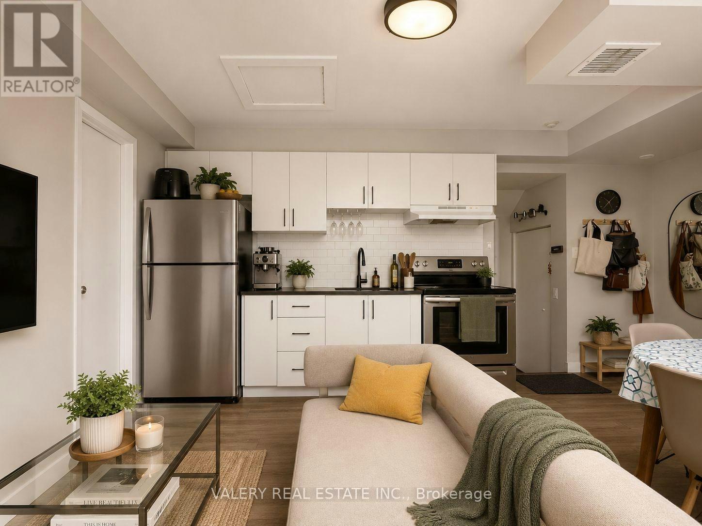 8-205 Gerrard Street E, Toronto, ON, M5A 2E7 - 5