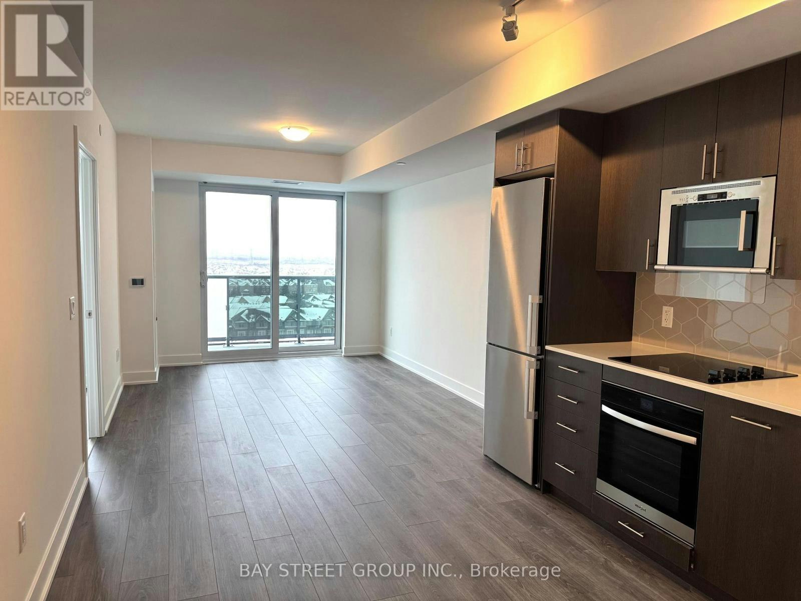 1010-2545 Simcoe Street N, Oshawa, ON, L1L 0W3 - 4