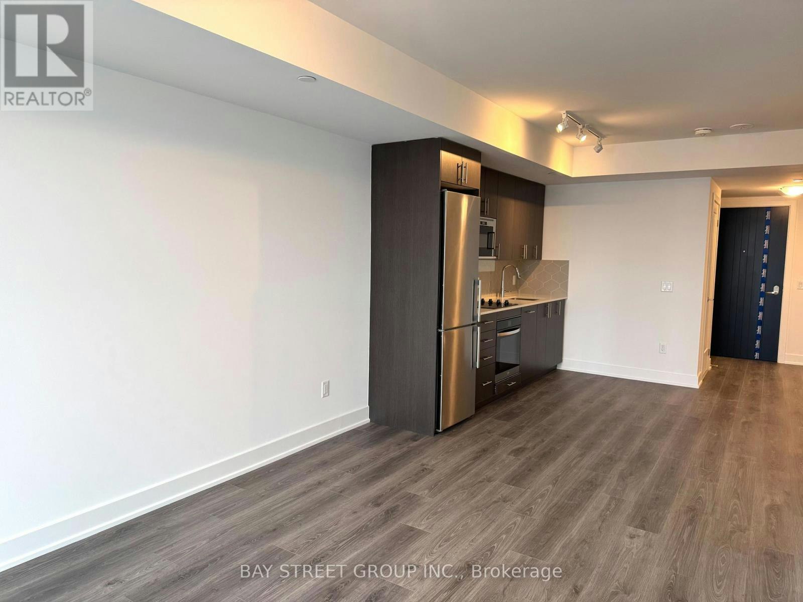 1010-2545 Simcoe Street N, Oshawa, ON, L1L 0W3 - 5
