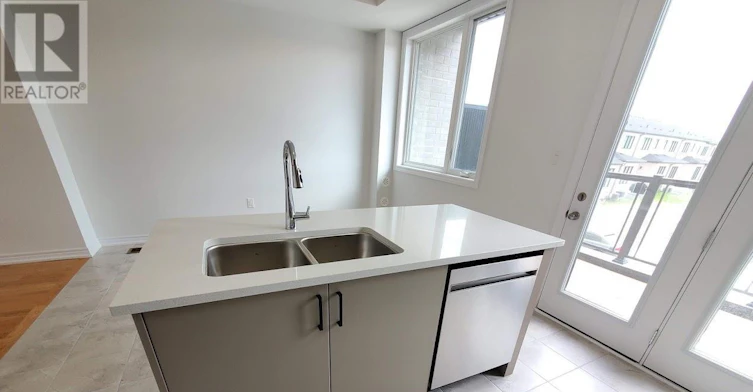 83 Sorbara Way, Whitby, ON, L1M 2L1 - 39