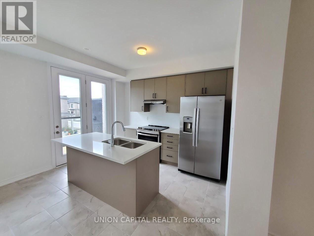 83 Sorbara Way, Whitby, ON, L1M 2L1 - 37