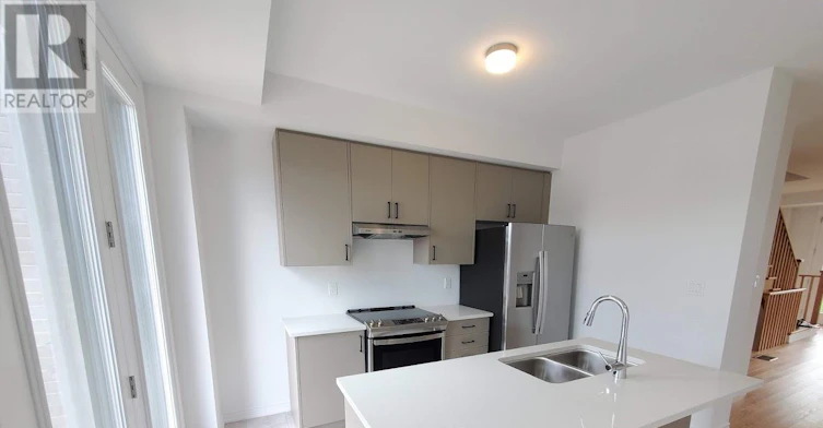 83 Sorbara Way, Whitby, ON, L1M 2L1 - 36