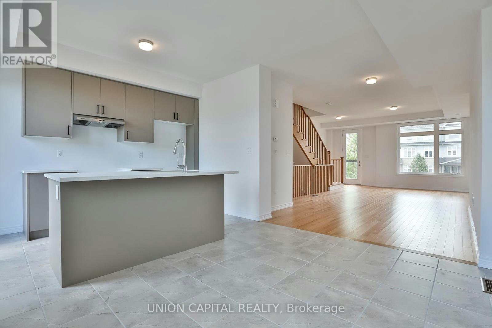 83 Sorbara Way, Whitby, ON, L1M 2L1 - 34