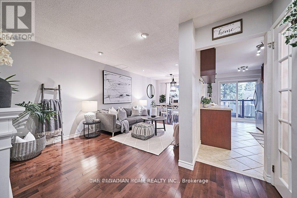 98 Greenfield Crescent, Whitby, ON, L1N 7G3 - 2