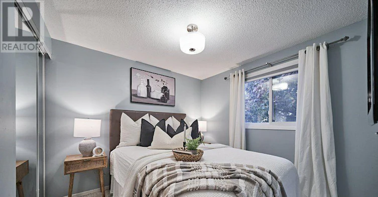 98 Greenfield Crescent, Whitby, ON, L1N 7G3 - 13