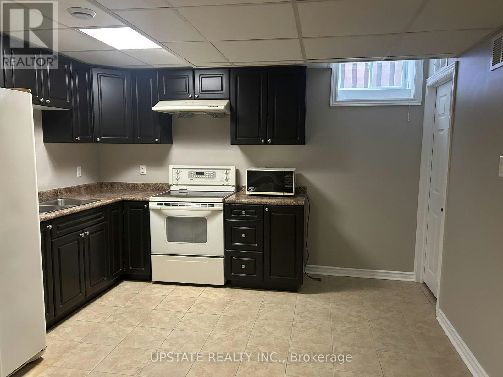 BASEMENT-135 Via Carmine Avenue, Vaughan, ON, L4H 1Z9 - 4