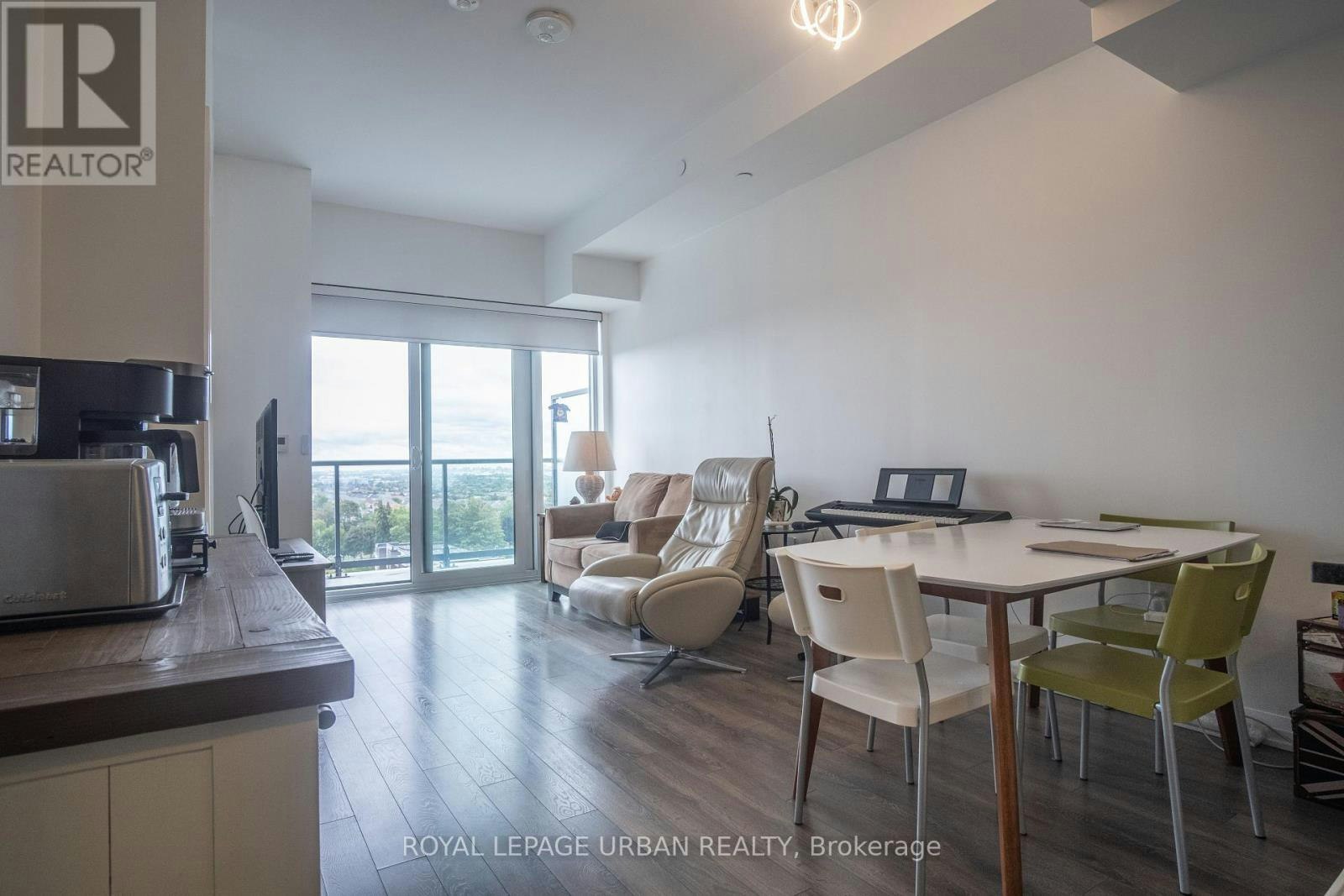 817-99 Eagle Rock Way, Vaughan, ON, L6A 5A7 - 5
