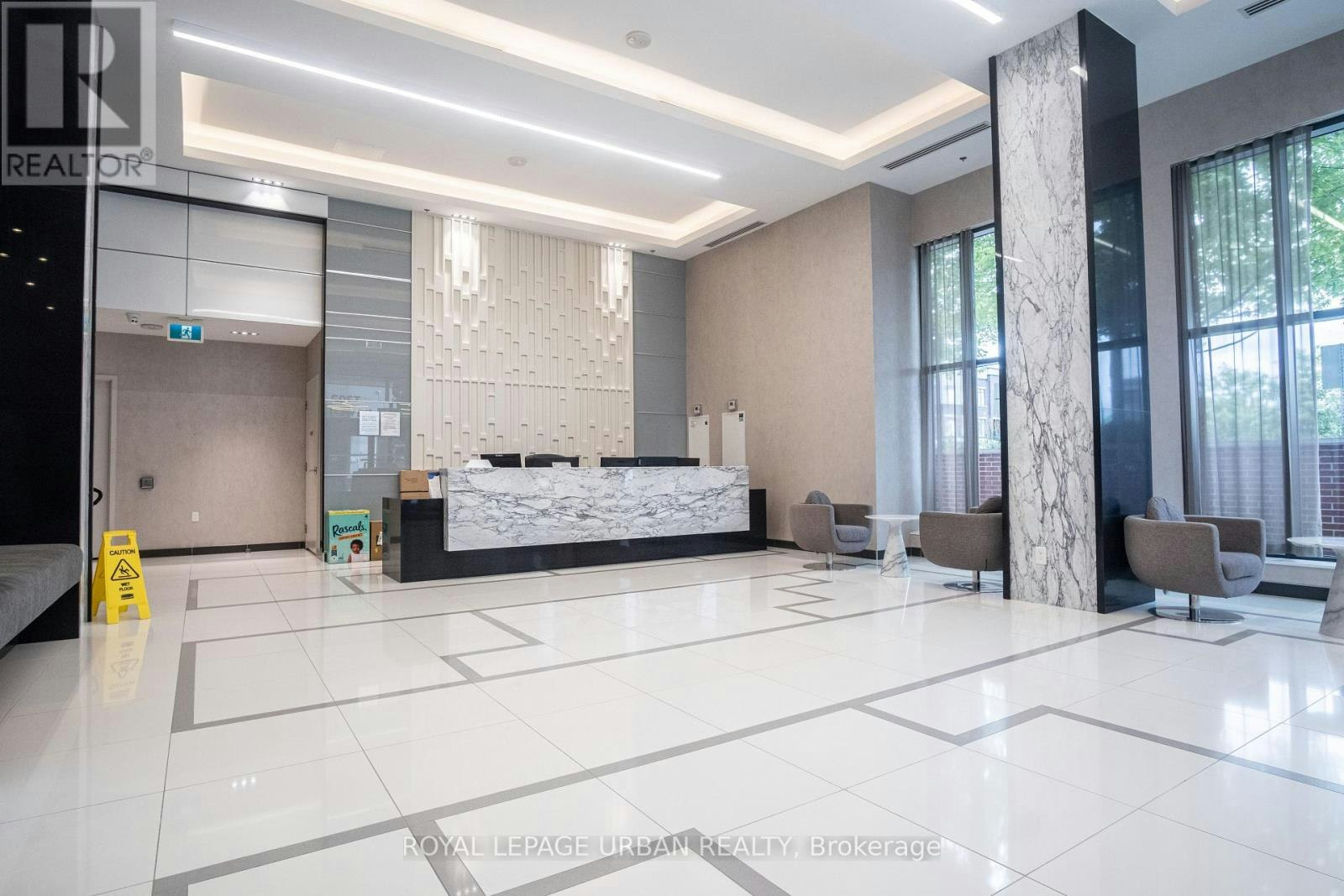 817-99 Eagle Rock Way, Vaughan, ON, L6A 5A7 - 2