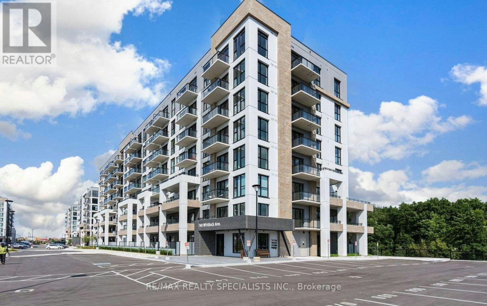 711-740 Whitlock Avenue, Milton, ON, L9E 2B3 - 2
