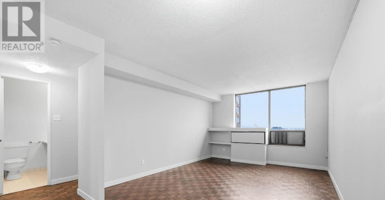 2004A-2350 Dundas Street W, Toronto, ON, M6P 4B1