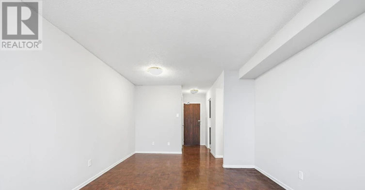 2204A-2350 Dundas Street W, Toronto, ON, M6P 4B1