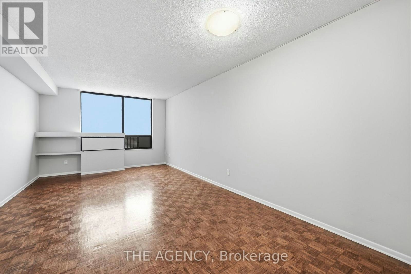 2204A-2350 Dundas Street W, Toronto, ON, M6P 4B1 - 7
