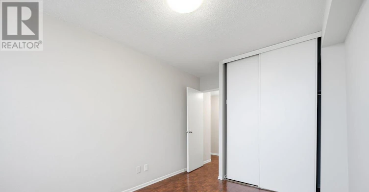 2204A-2350 Dundas Street W, Toronto, ON, M6P 4B1 - 6