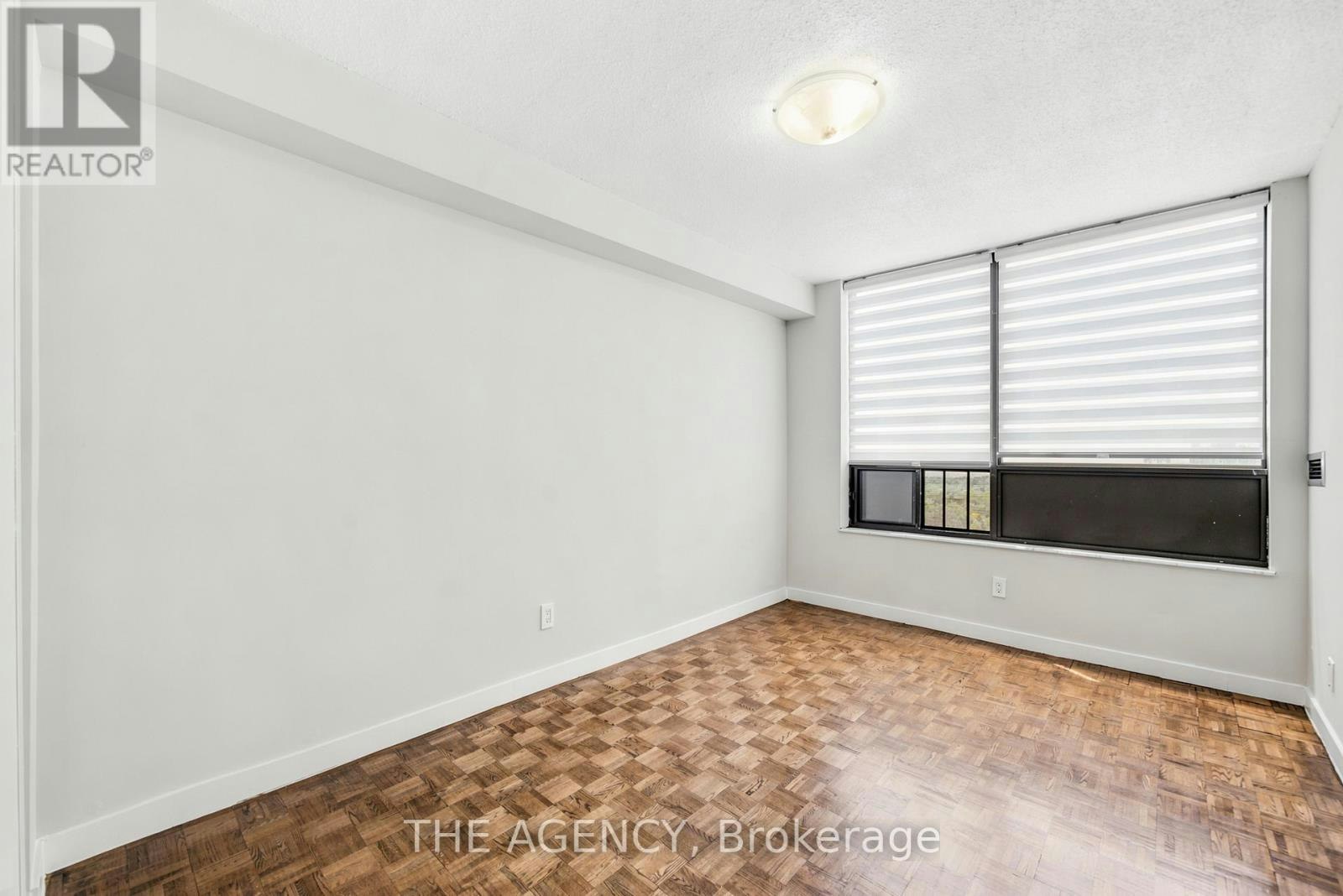 2511A-2350 Dundas Street W, Toronto, ON, M6P 4B1 - 12