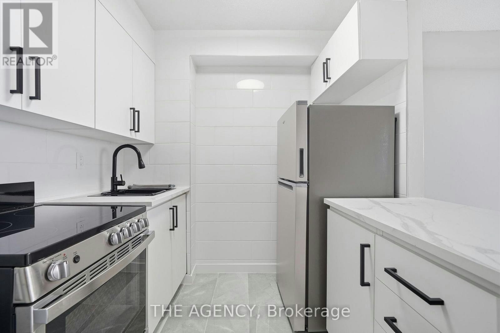 2808B-2360 Dundas Street W, Toronto, ON, M6P 4B2 - 12